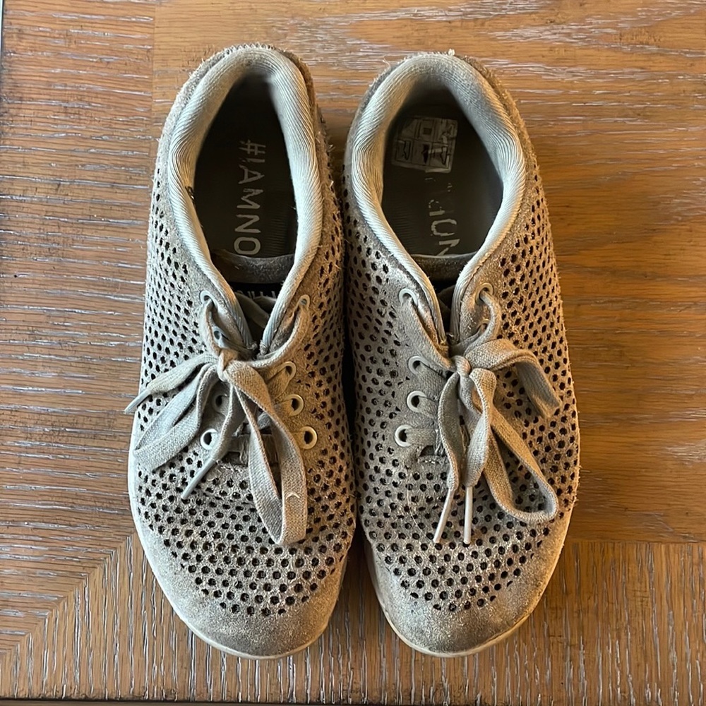 CONCRETE SUEDE TRAINER (WOMEN'S)